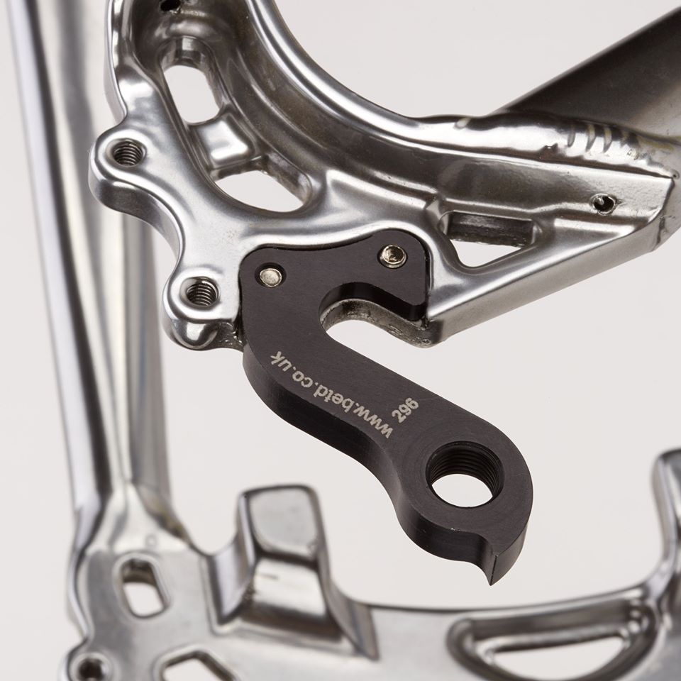 derailleur hanger 296 within bike frame